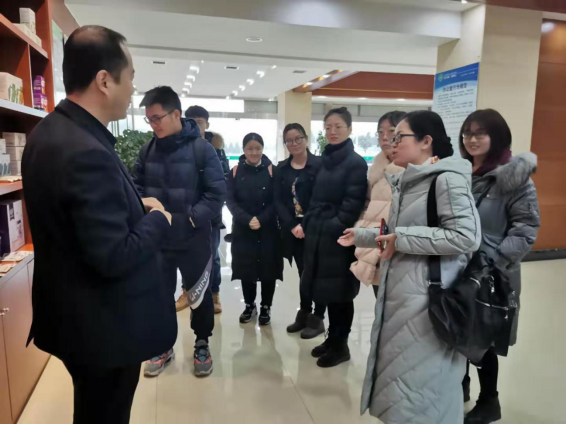 西安交大创新港研究生代表团 来PG电子健康开展学术研讨